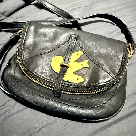 Marc Jacob’s Petal to the Metal Pouchett Leather Crossbody Bag - Picture 6 of 6